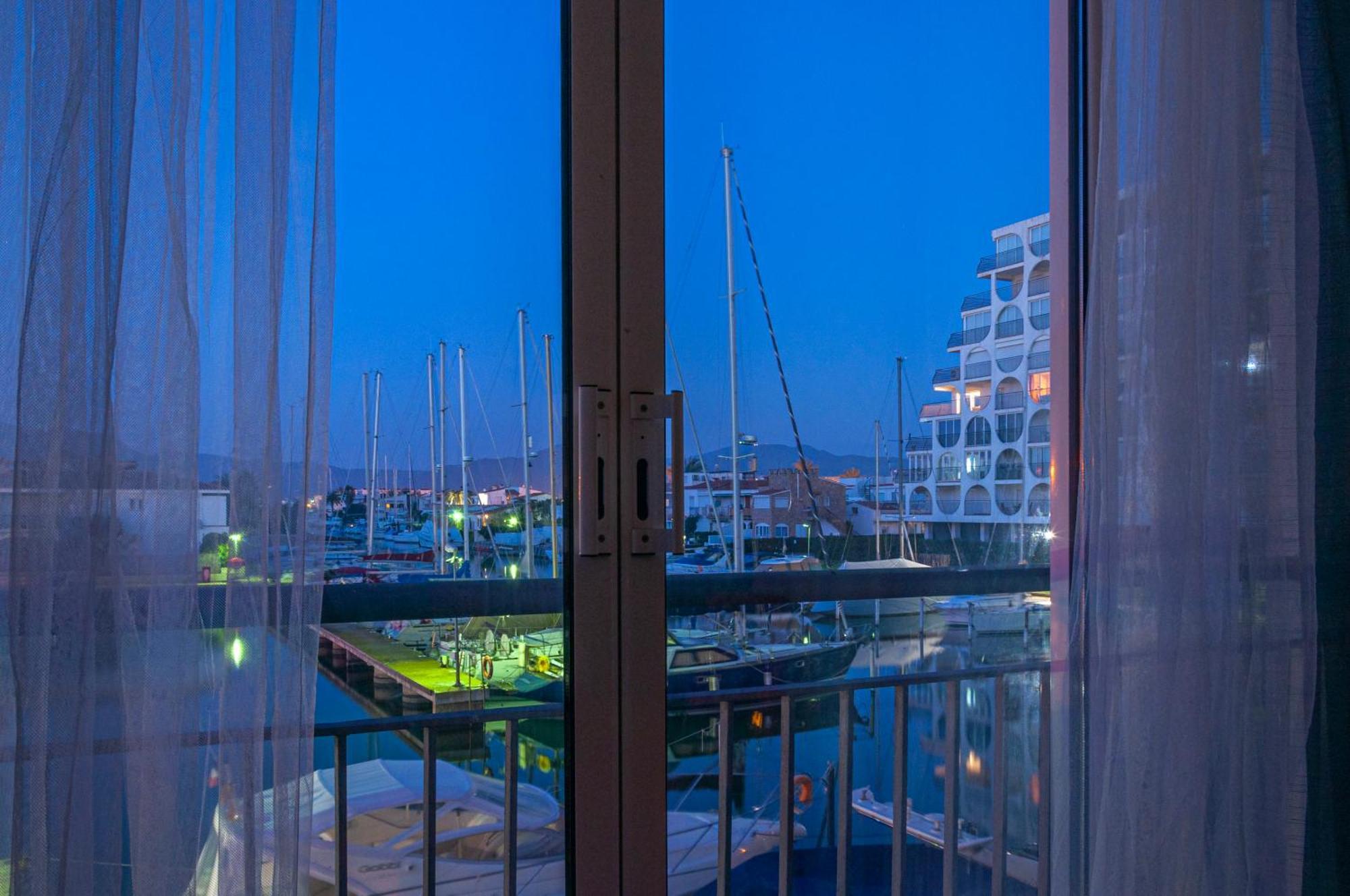 Estudio En 1ª Linea Con Vistas Al Puerto Deportivo By Insidehome Empuriabrava Extérieur photo